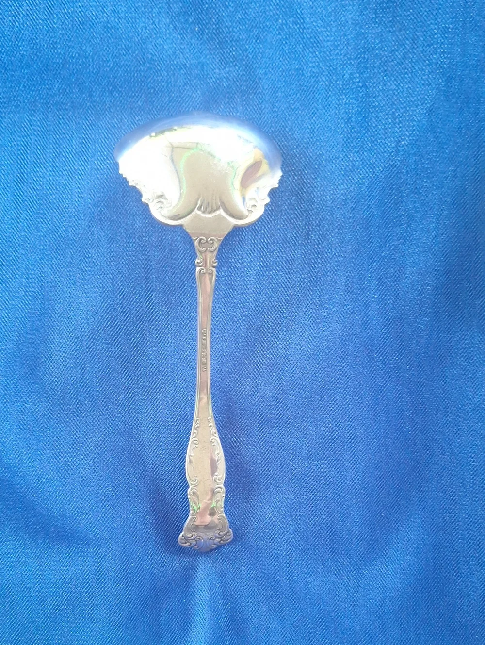 William Rogers & Son AA Ornate Silver Serving Spoon - Heart Bowl Design